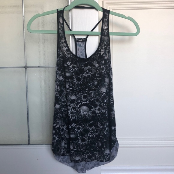 lululemon athletica Tops - Lululemon Water Bound Singlet tank top